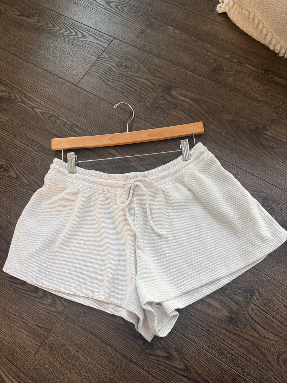 Gilly Hicks by Hollister Cozy Waffle Mini Shorts White Medium